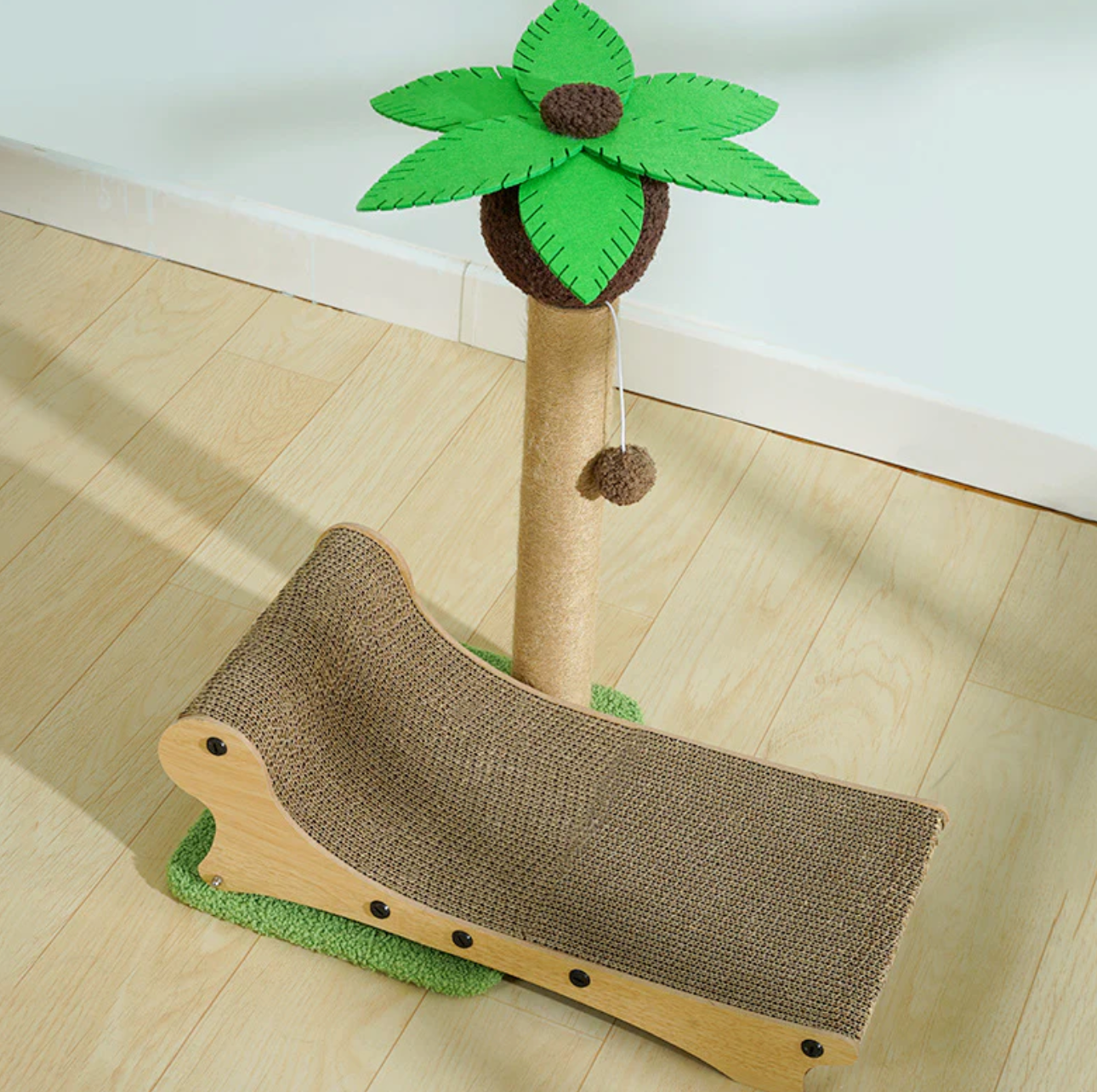 FellPalme – Katzen Kratzbaum mit Sonnenliege