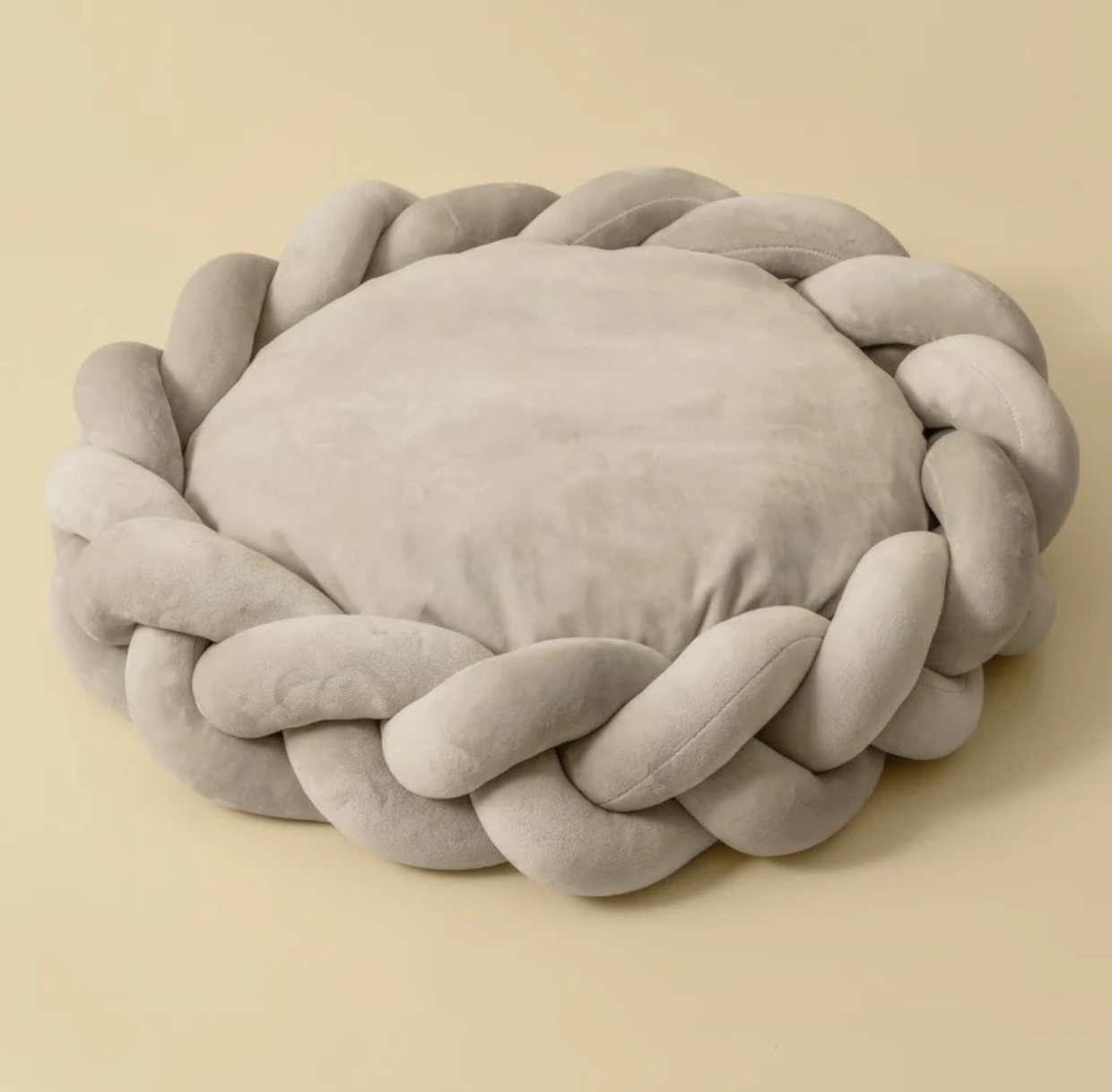 TraumNest – Luxus-Hundebett für stilvollen Schlaf