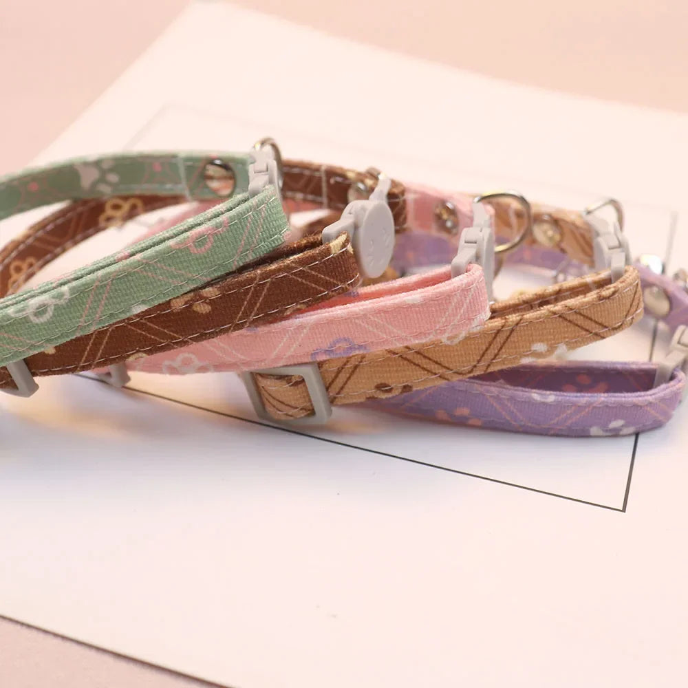 Niedliches Pfötchen-Halsband