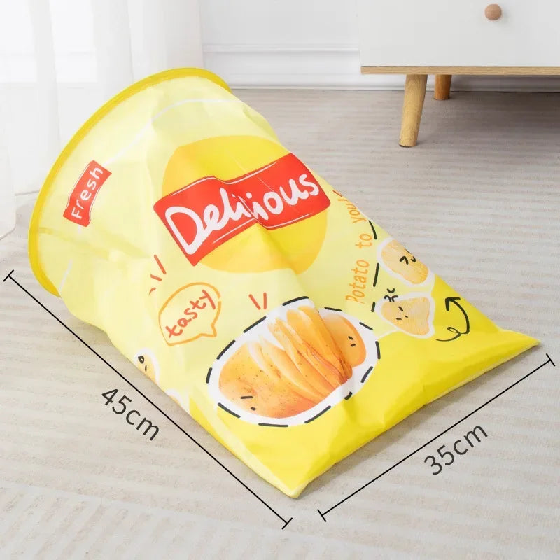 Katzentunnel im Chipstüten-Design