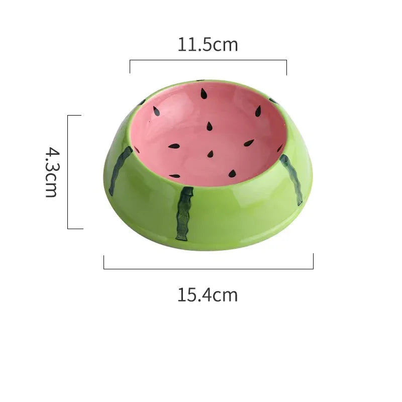 Fruchtige Keramiknäpfe