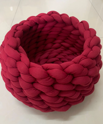 FellNest – Handgeflochtenes Katzenkorbchen