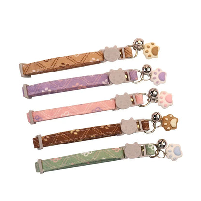 Niedliches Pfötchen-Halsband